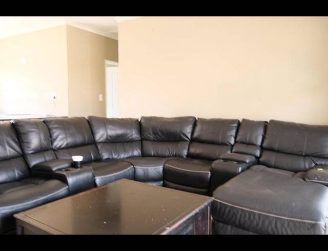 3 BEDROOM HOUSE FOR SALE IN DAWN PARK EXT